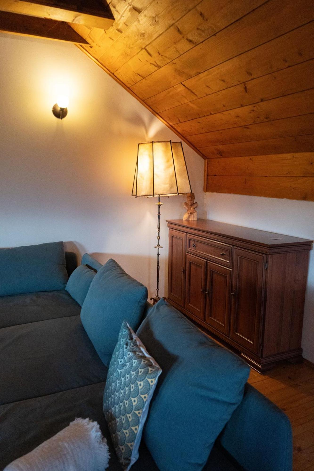 ホテル Aura Banská Štiavnica エクステリア 写真