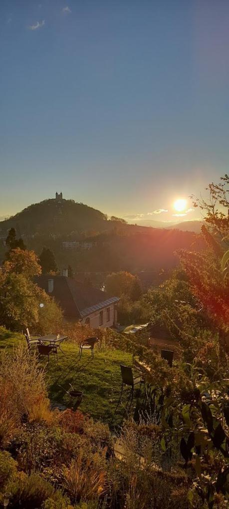 ホテル Aura Banská Štiavnica エクステリア 写真